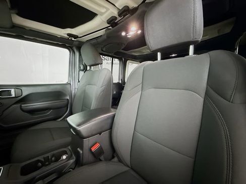 Used 2022 Jeep Wrangler Unlimited Sport image 20