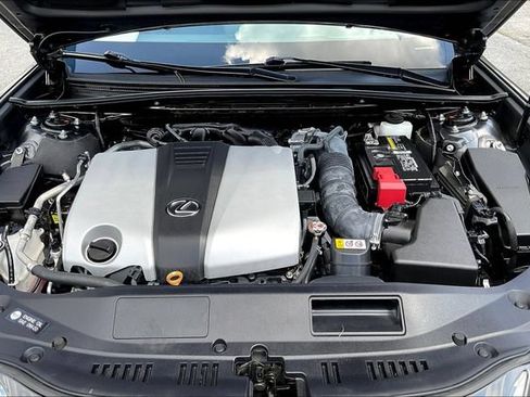 Used 2024 Lexus ES 350 w/ Premium Package FWD image 32