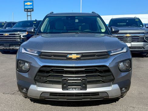 Used 2021 Chevrolet TrailBlazer LT w/ Sun and Liftgate Package image 2