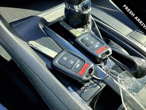 Used 2018 Honda Civic Sport image 32