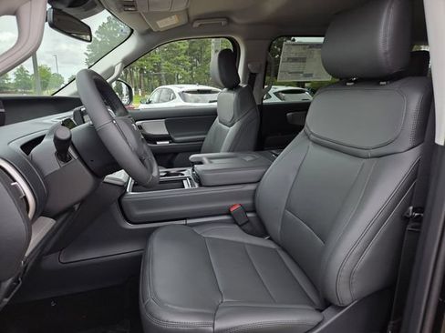 New 2026 Ford Expedition Active RWD image 11