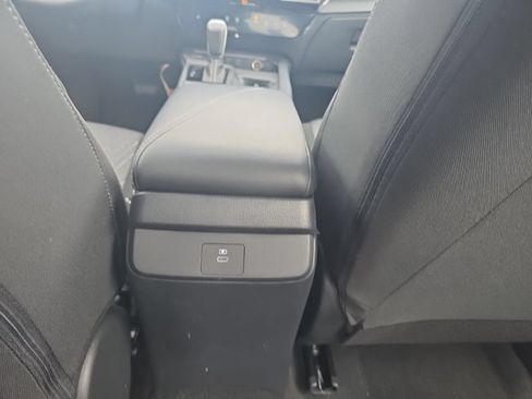 New 2026 Nissan Sentra SV w/ SV Convenience Package FWD image 13