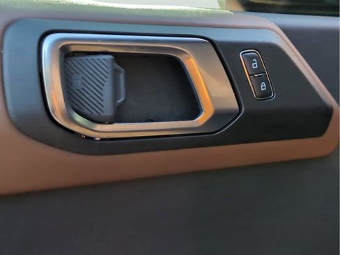 Used 2021 Ford Bronco Outer Banks image 20