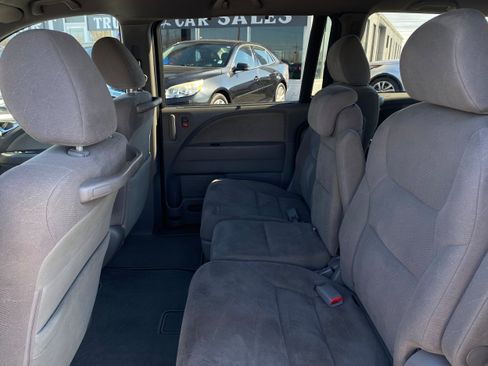 Used 2010 Honda Odyssey EX image 17