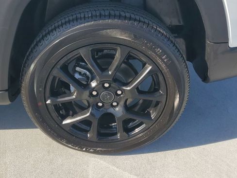 New 2026 Jeep Compass Latitude image 7