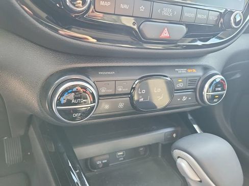 Used 2024 Kia Soul EX FWD image 32