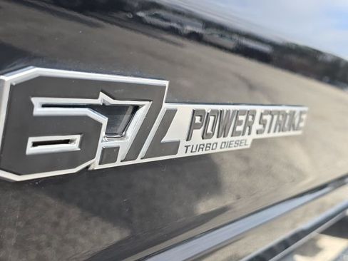 Used 2025 Ford F250 Lariat w/ Chrome Package image 10