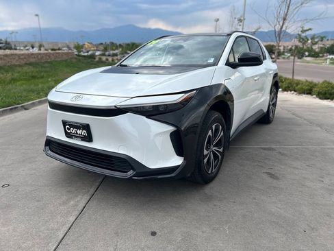 Used 2024 Toyota bZ4X AWD w/ Weather Package image 3
