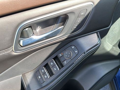 Used 2023 Nissan Rogue Platinum AWD/4WD image 34