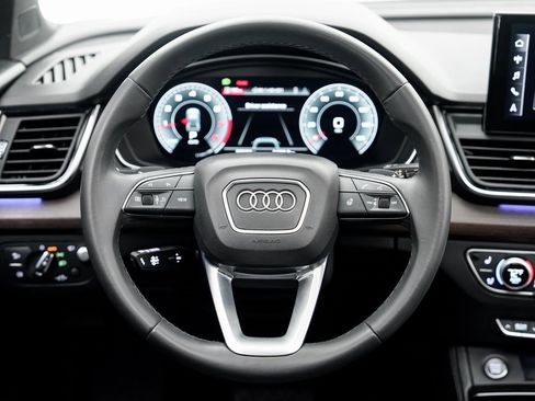 Used 2022 Audi Q5 2.0T Prestige image 11