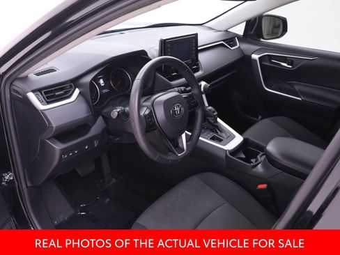 Used 2021 Toyota RAV4 XLE w/ XLE Grade Weather Package AWD/4WD image 3