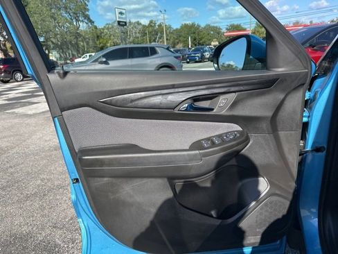 Used 2025 Chevrolet TrailBlazer LT image 9