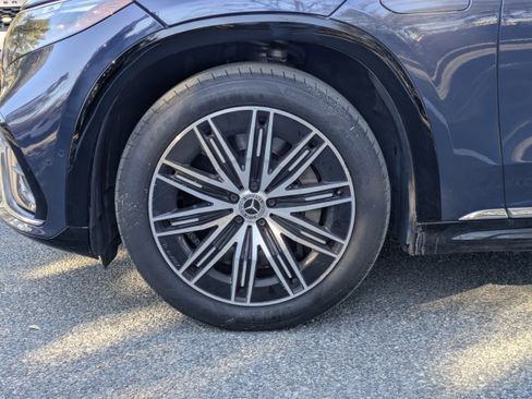 Certified 2023 Mercedes-Benz EQS 580 4MATIC SUV image 3