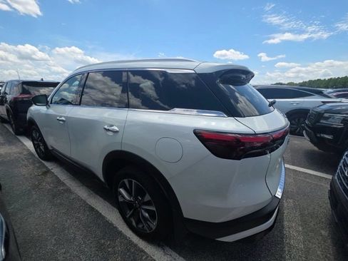 Certified 2023 INFINITI QX60 Luxe w/ Cargo Package FWD image 3