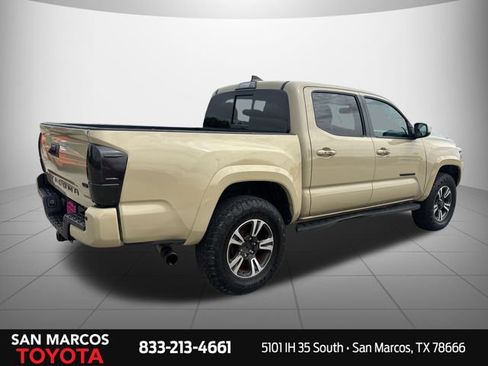 Used 2019 Toyota Tacoma TRD Sport w/ Technology Package AWD/4WD image 5