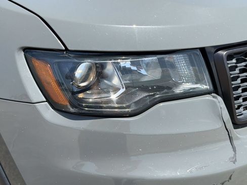 Used 2020 Jeep Grand Cherokee Trailhawk AWD/4WD image 11