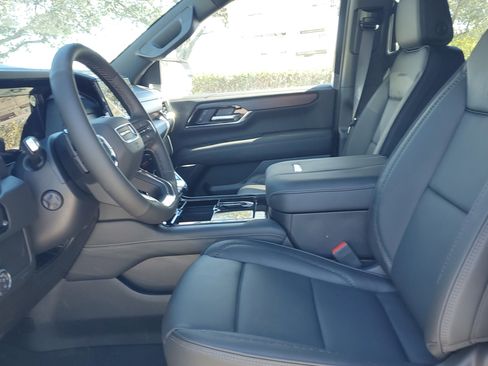 New 2026 GMC Yukon XL Denali w/ Sun & Power Step Package image 6