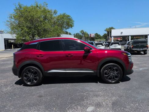 Certified 2025 Nissan Kicks SR w/ SR Premium Package FWD image 3