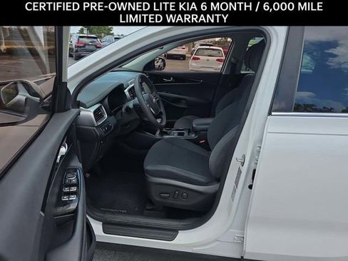 Used 2019 Kia Sorento LX image 5