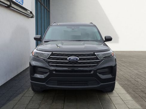 Certified 2022 Ford Explorer XLT AWD/4WD image 8