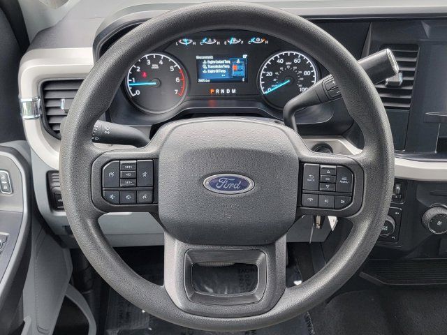 Certified 2025 Ford F250 XLT w/ Snow Plow Prep Package AWD/4WD image 25