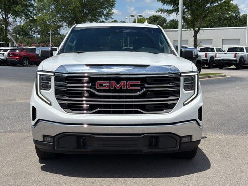 Used 2024 GMC Sierra 1500 SLT AWD/4WD image 6