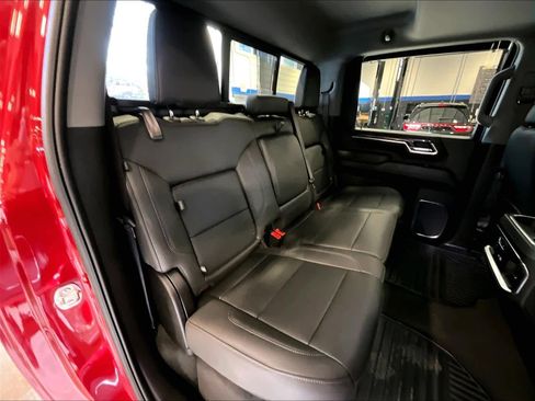 Used 2025 Chevrolet Silverado 2500 LTZ w/ LTZ Premium Package image 16