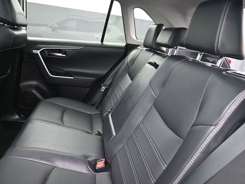 Used 2022 Toyota RAV4 Limited image 37