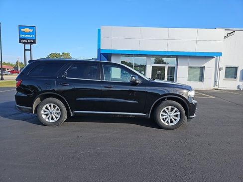 Used 2019 Dodge Durango SXT image 2