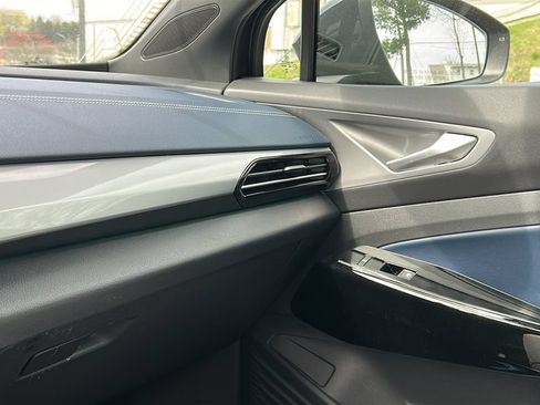 New 2025 Volkswagen ID.4 Pro S AWD/4WD image 18