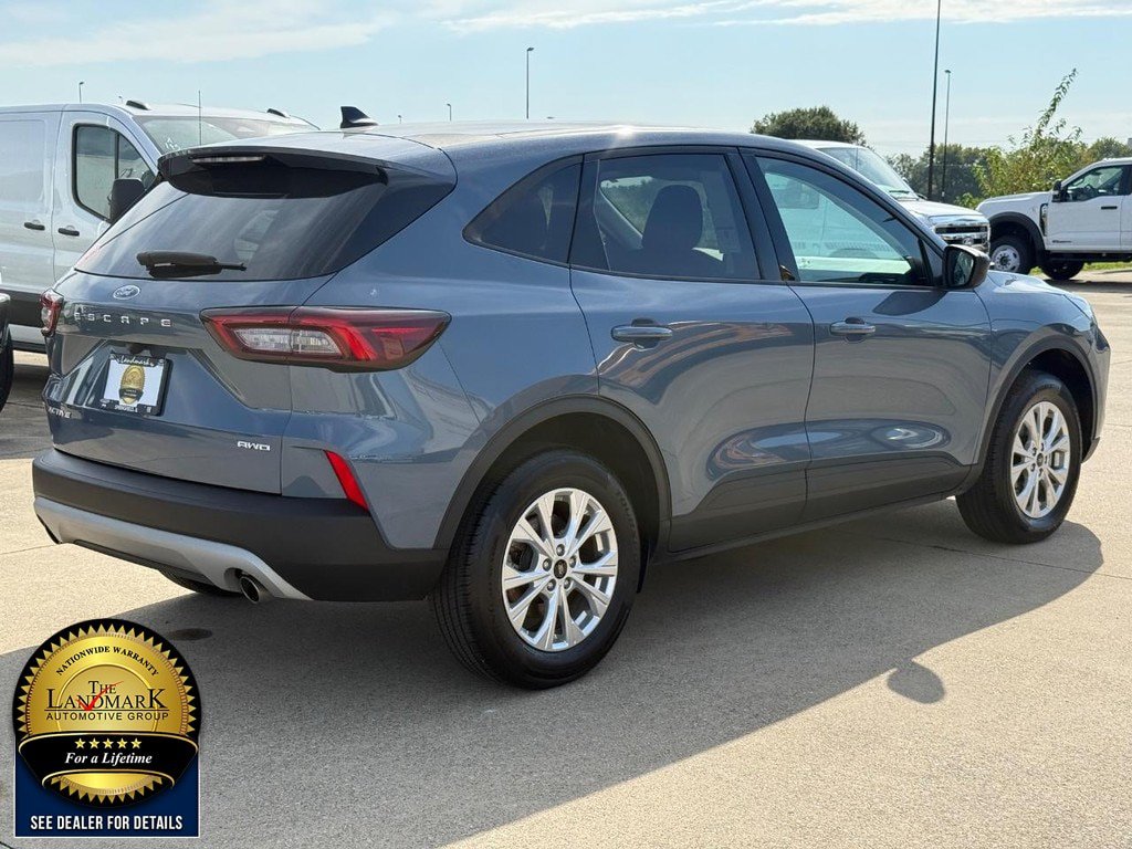 Certified 2025 Ford Escape Active AWD/4WD image 5