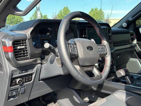 Used 2025 Ford F150 Raptor AWD/4WD image 15