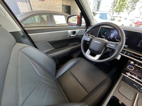 Used 2025 Hyundai Santa Fe SEL AWD/4WD image 37