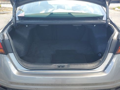 Certified 2024 Nissan Altima 2.5 SV FWD image 7