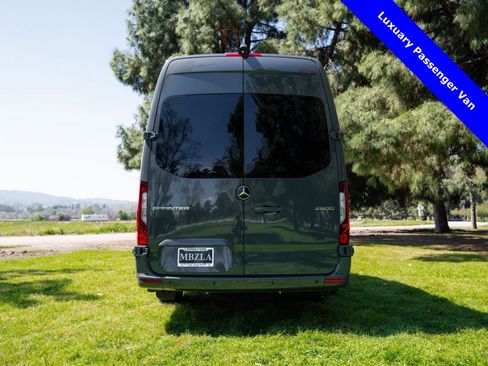 Used 2024 Mercedes-Benz Sprinter 2500 image 26