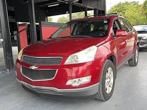 Used 2012 Chevrolet Traverse LT FWD image 1