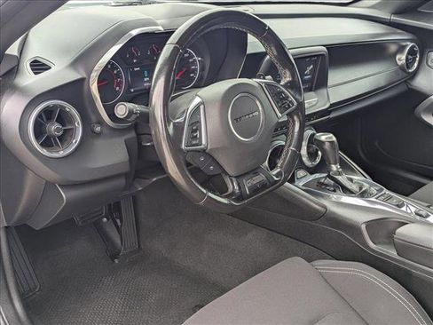Used 2017 Chevrolet Camaro LT RWD image 10
