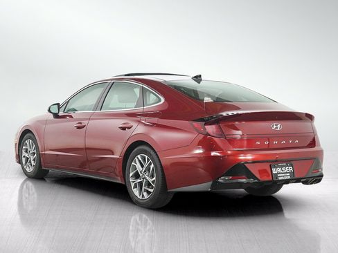 Used 2023 Hyundai Sonata SEL w/ Convenience Package FWD image 3