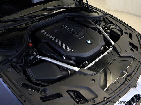 Certified 2023 BMW 540i xDrive w/ Premium Package image 38