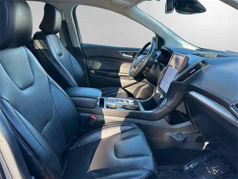 Used 2022 Ford Edge Titanium w/ Equipment Group 301A image 15