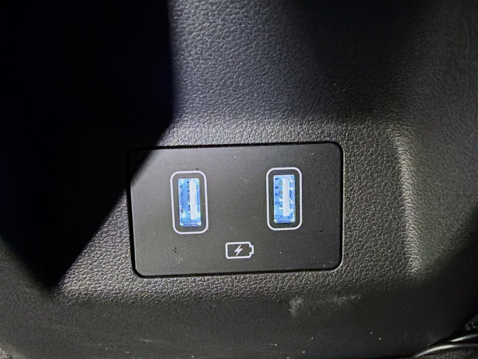 Used 2023 Hyundai Santa Cruz Limited AWD/4WD image 30