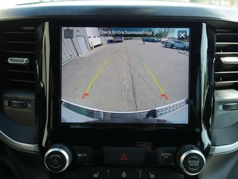 Used 2023 RAM 1500 Big Horn AWD/4WD image 6