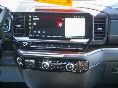 Used 2024 GMC Sierra 1500 SLE w/ Max Trailering Package image 14