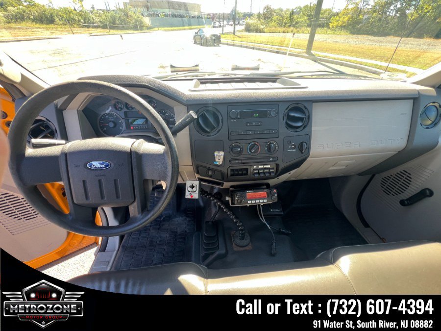 Used 2009 Ford F350 4x4 Regular Cab Super Duty image 19