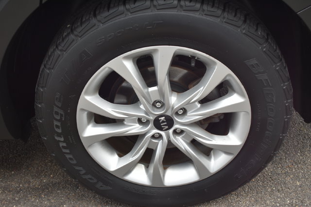 Used 2020 Kia Telluride LX FWD image 46