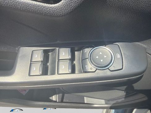 Used 2025 Ford Escape ST-Line FWD image 19