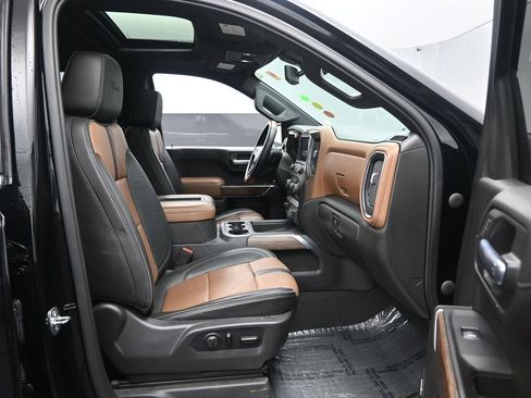 Used 2021 Chevrolet Silverado 1500 High Country image 30