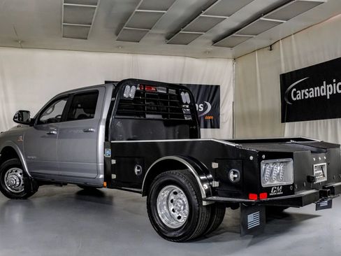 Used 2019 RAM 3500 Laramie AWD/4WD image 10