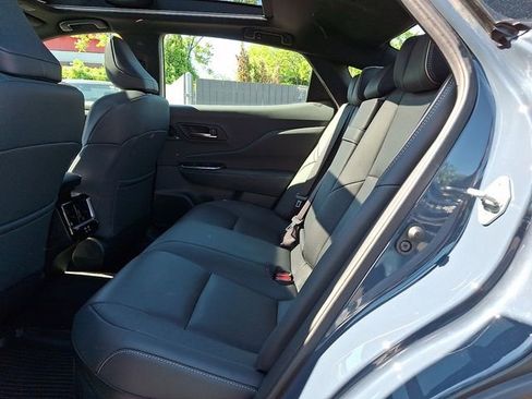 Used 2025 Toyota Crown AWD/4WD image 10