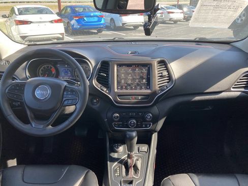 Used 2022 Jeep Cherokee Trailhawk w/ Sun, Sound & Nav Group image 21